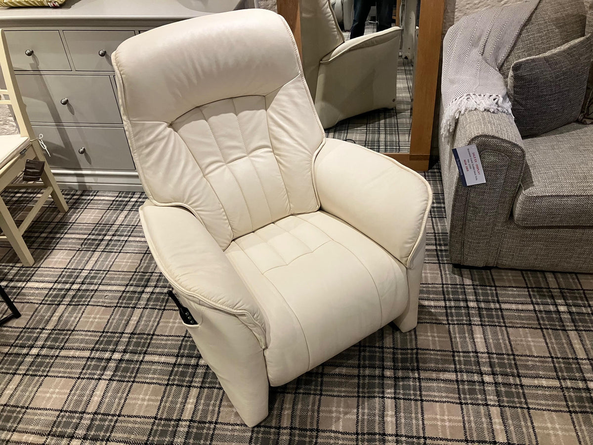 Himolla Rhine Electric Armchair - Ex-Display – The Home Company Skipton