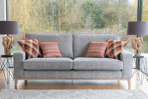 4 Seater & Large sofas in a range of styles and fabrics, patterned and plain, we have a great selection to choose from at The Home Company Skipton. 